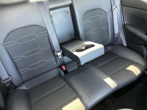 Used 2023 Kia Forte GT-Line w/ GT-Line Premium Package image 17