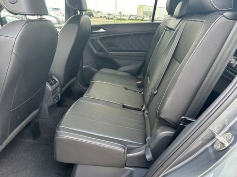 Certified 2023 Volkswagen Tiguan SE R-Line FWD image 24