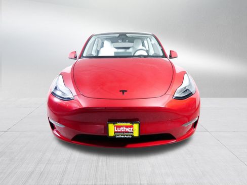 Used 2023 Tesla Model Y Long Range image 2