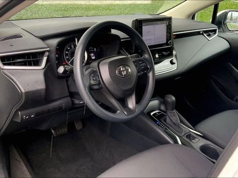 Used 2022 Toyota Corolla LE w/ LE Convenience Package image 14