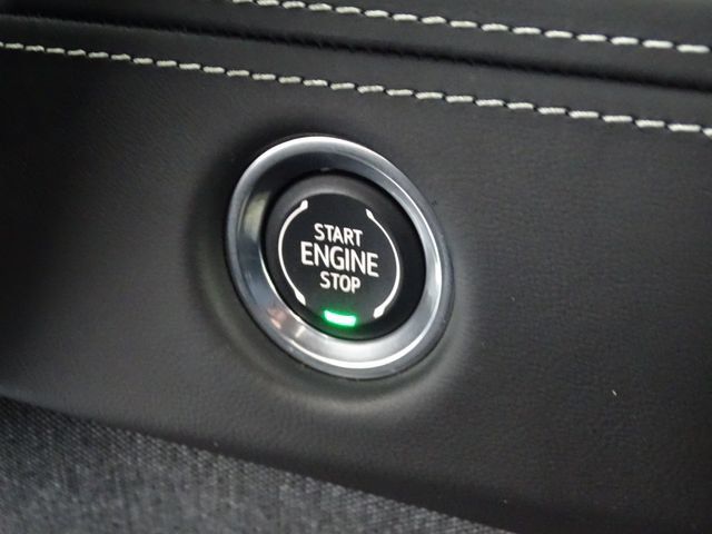 Certified 2026 Cadillac Escalade Platinum Sport AWD/4WD image 10