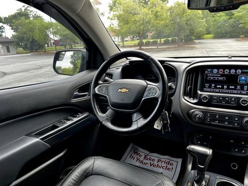 Used 2018 Chevrolet Colorado Z71 image 30