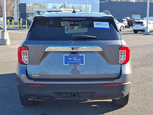 Certified 2022 Ford Explorer XLT w/ Class IV Trailer Tow Package image 5