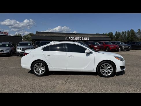 Used 2016 Buick Regal FWD image 4