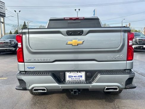 New 2026 Chevrolet Silverado 1500 High Country w/ Technology Package AWD/4WD image 9