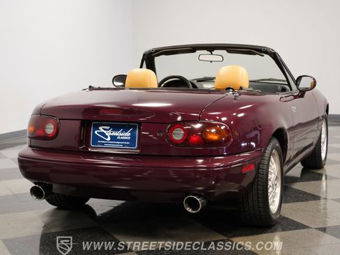 Used 1995 MAZDA MX-5 Miata M-Edition image 11