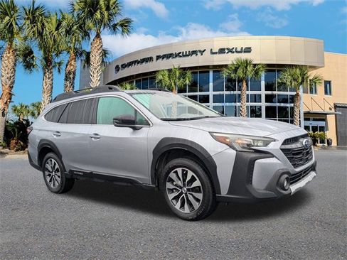 Used 2023 Subaru Outback Limited image 2