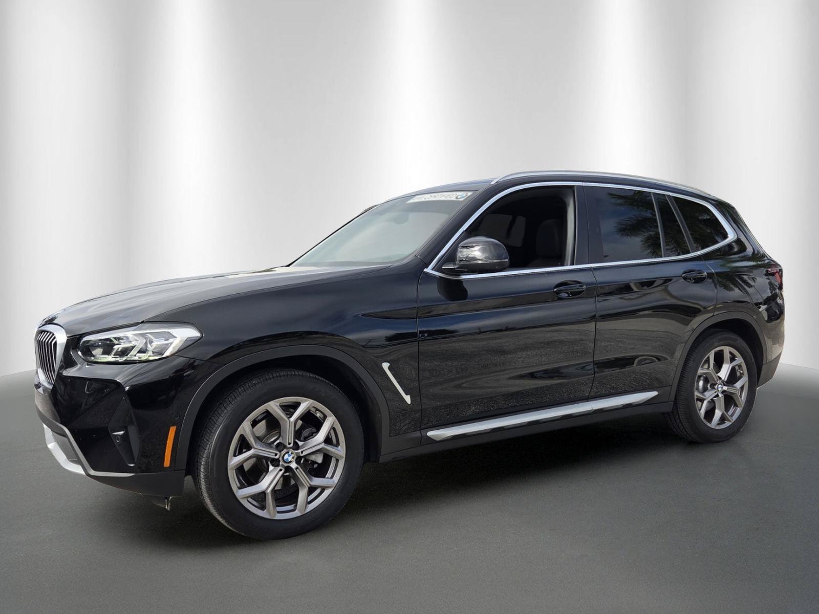 Used 2023 BMW X3 sDrive30i w/ Premium Package w/ZPA RWD image 3
