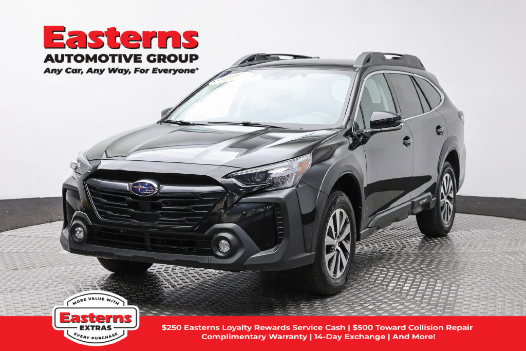 Used 2023 Subaru Outback Premium AWD/4WD image 1