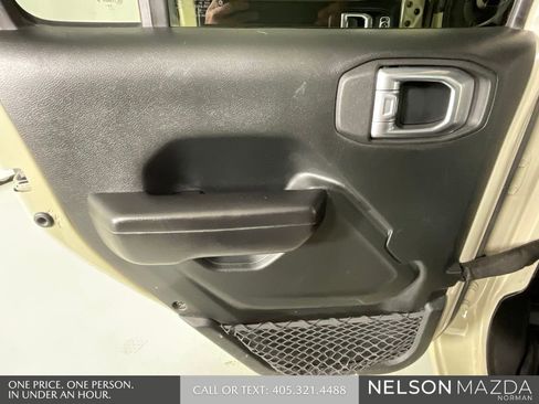 Used 2020 Jeep Gladiator Sport w/ Quick Order Package 24S image 18