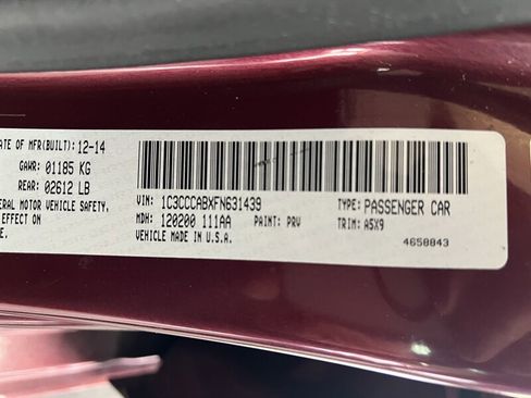 Used 2015 Chrysler 200 Limited w/ Convenience Group image 32