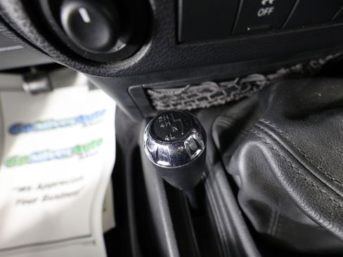 Used 2011 Jeep Wrangler Unlimited Rubicon AWD/4WD image 37