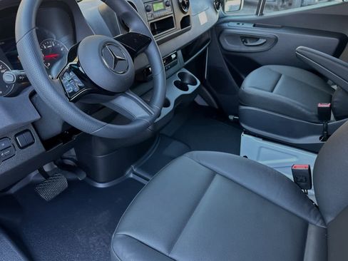 New 2025 Mercedes-Benz Sprinter 2500 image 6