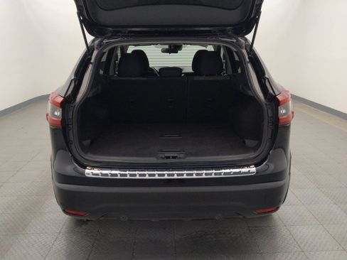 Used 2020 Nissan Rogue Sport SV image 29