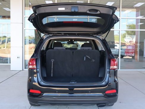 Used 2020 Kia Sorento LX w/ LX I4 Convenience Package AWD/4WD image 8