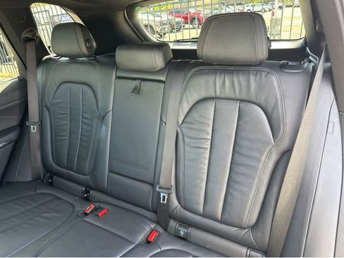 Used 2019 BMW X5 xDrive40i w/ Convenience Package image 17