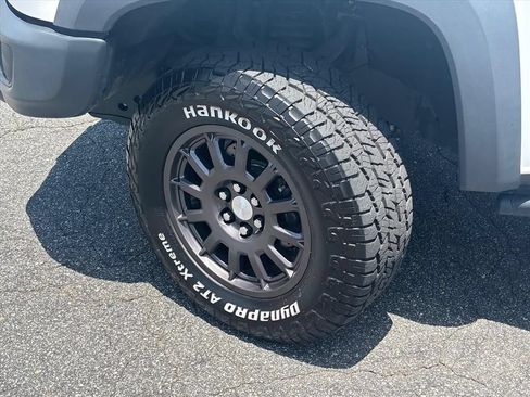 Used 2019 Chevrolet Colorado ZR2 w/ Colorado ZR2 Bison Edition AWD/4WD image 27