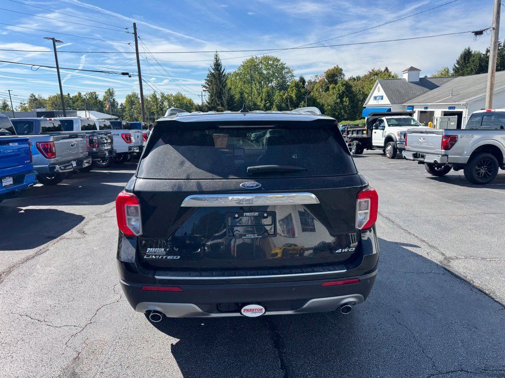 Used 2023 Ford Explorer Limited w/ Limited Technology Package AWD/4WD image 6