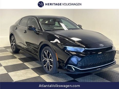 Used 2024 Toyota Crown XLE image 1