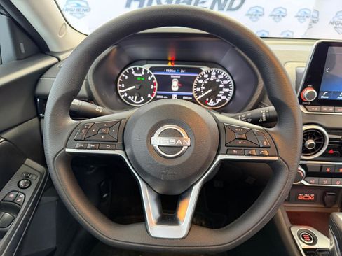 Used 2024 Nissan Sentra SV image 28