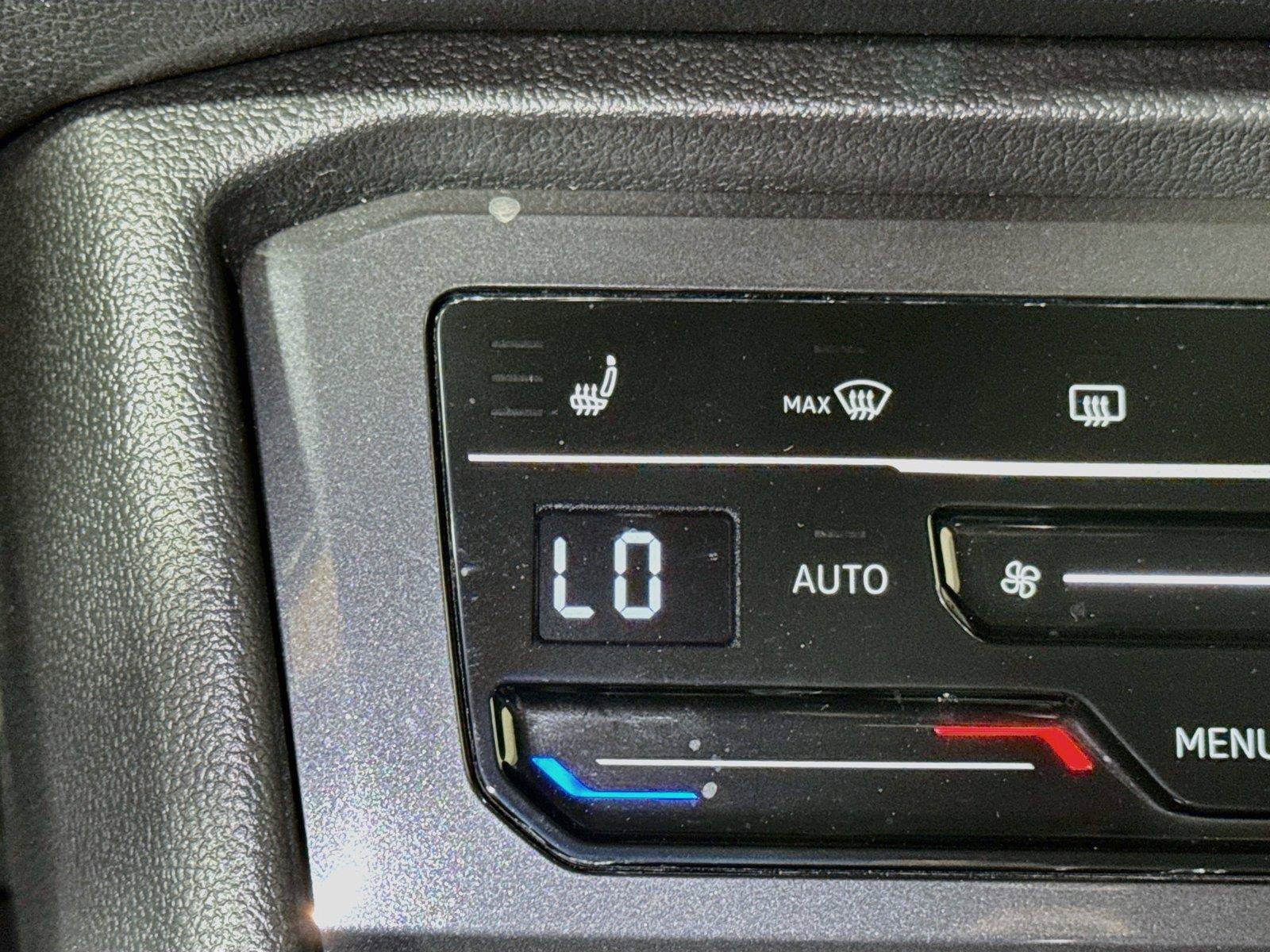 Used 2023 Volkswagen Tiguan SE FWD image 18