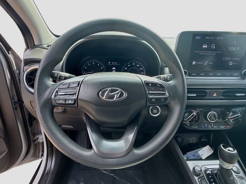Used 2023 Hyundai Kona SEL FWD image 8