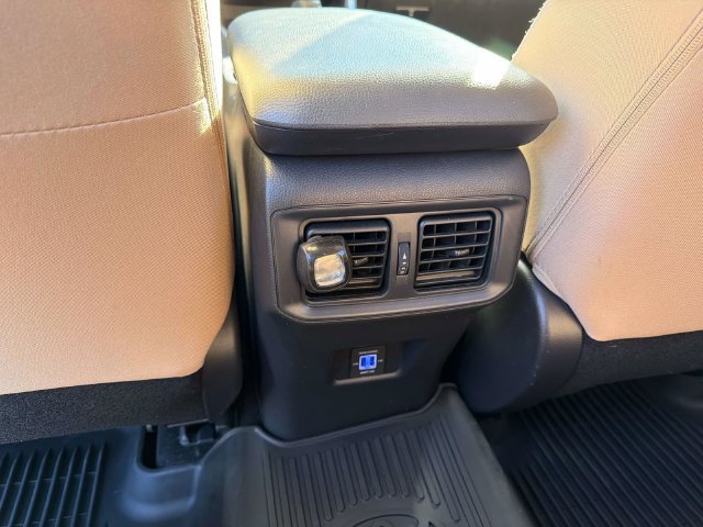 Used 2023 Toyota RAV4 LE AWD/4WD image 20