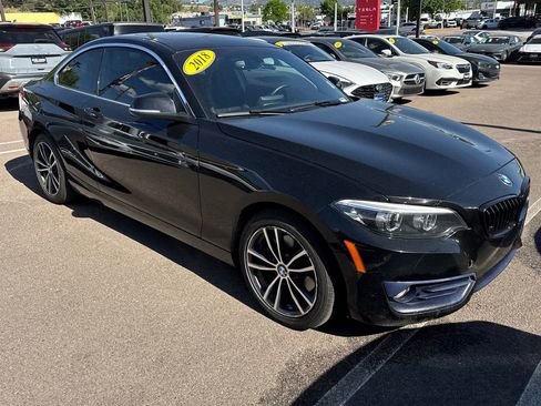 Used 2018 BMW 230i xDrive Coupe AWD/4WD image 5
