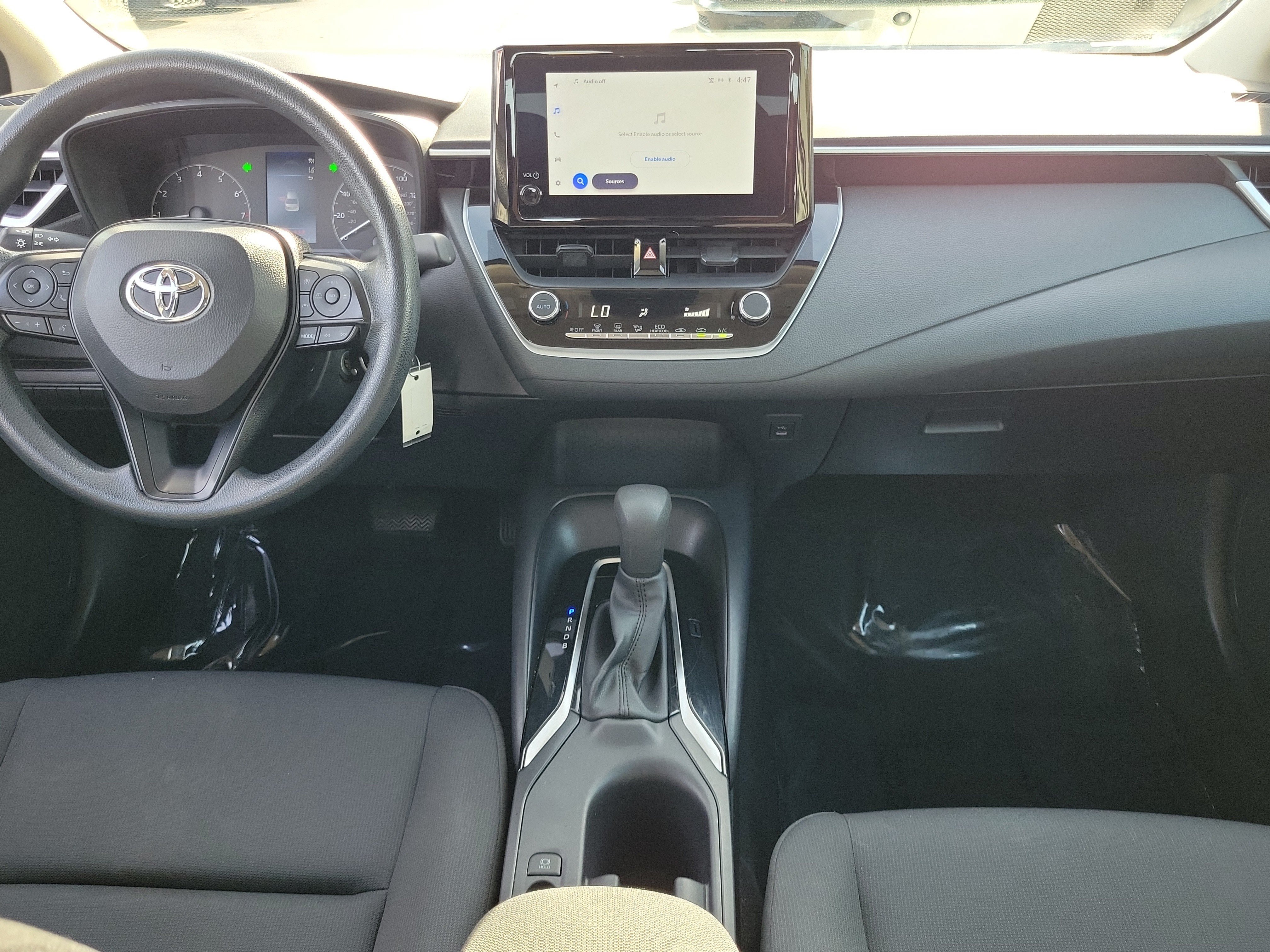 Used 2024 Toyota Corolla LE FWD image 9