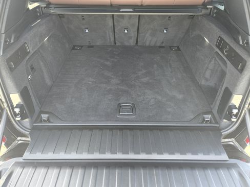 Used 2024 BMW X5 xDrive40i w/ M Sport Package image 33