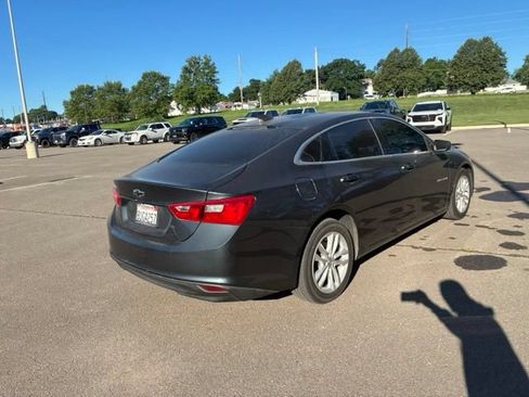 Used 2020 Chevrolet Malibu LS FWD image 7