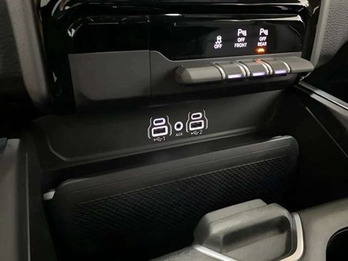 Used 2026 RAM 1500 Laramie AWD/4WD image 51