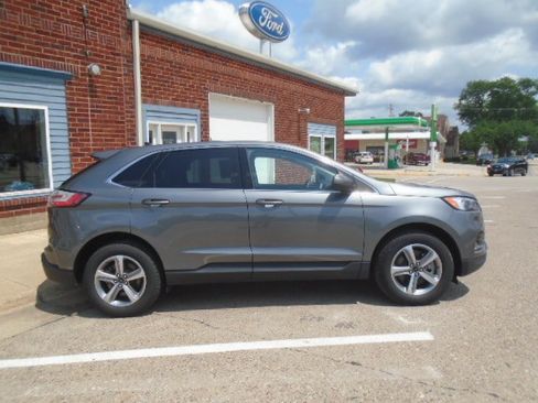 Used 2024 Ford Edge SEL w/ Convenience Package AWD/4WD image 13