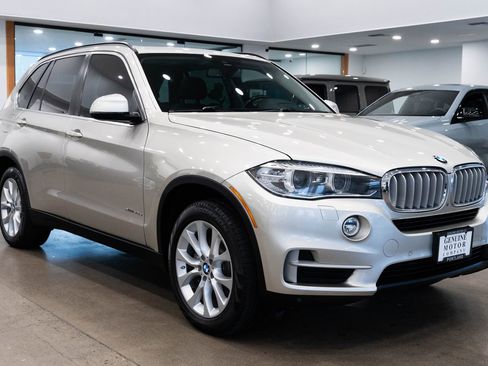 Used 2016 BMW X5 xDrive40e image 3