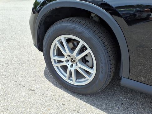 Certified 2023 Mercedes-Benz GLC 300 4MATIC image 9