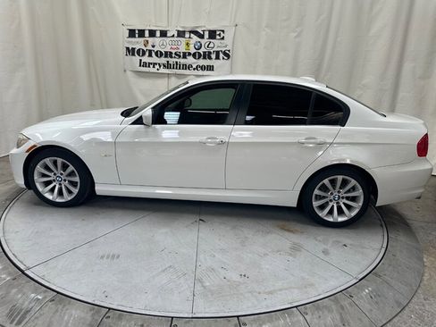 Used 2011 BMW 328i Sedan image 1