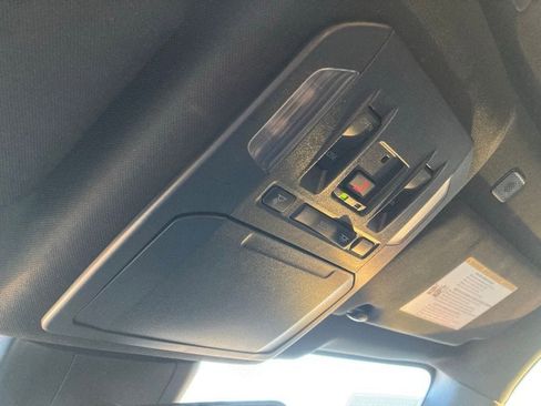 Used 2024 Toyota Highlander XSE image 29