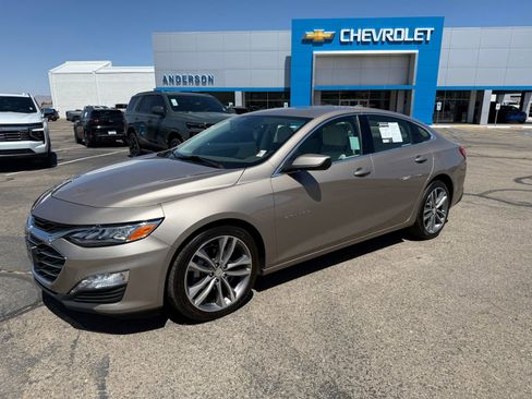 Used 2024 Chevrolet Malibu LT FWD image 1