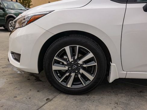 Used 2025 Nissan Versa SV w/ Trunk Package image 12