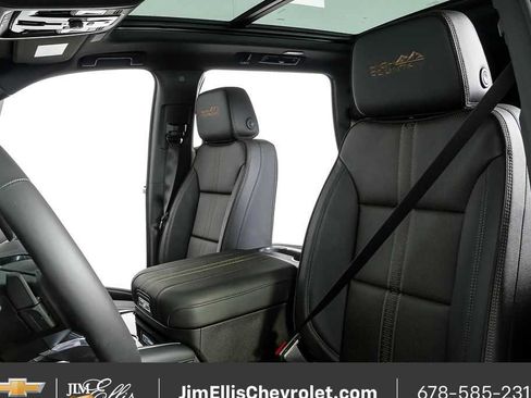 New 2026 Chevrolet Tahoe High Country w/ Sun And Tow Package image 5