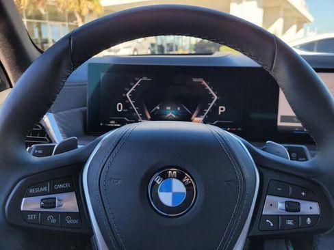 Certified 2025 BMW X5 sDrive40i w/ Premium Package image 15