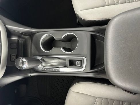 Used 2018 Chevrolet Equinox LT w/ Sun & Infotainment Package FWD image 18