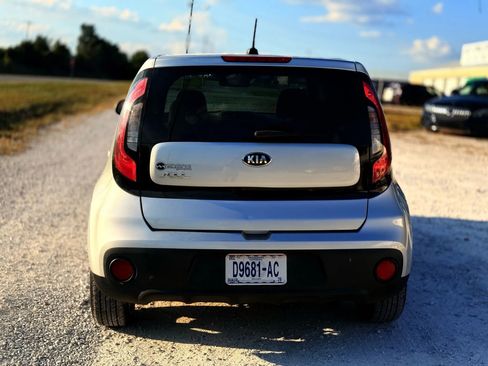Used 2017 Kia Soul image 4