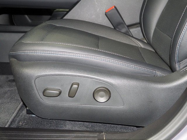 Used 2024 Chevrolet Equinox EV FWD LT w/ 2LT image 61