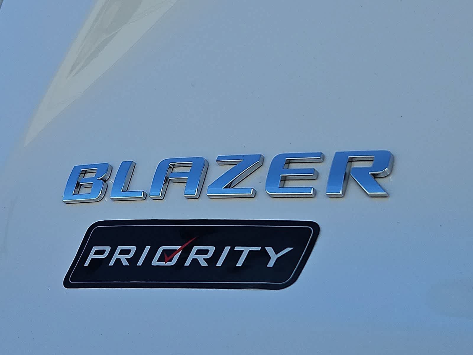 New 2026 Chevrolet Blazer LT w/ Convenience Package FWD image 24
