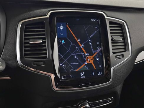 Used 2019 Volvo XC90 T5 Momentum w/ Multimedia Package AWD/4WD image 27