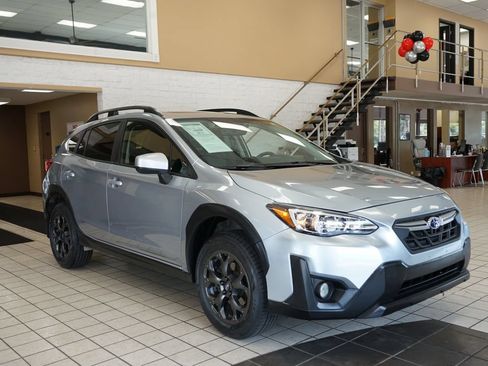 Used 2021 Subaru Crosstrek 2.0i Premium w/ Moonroof Package AWD/4WD image 19