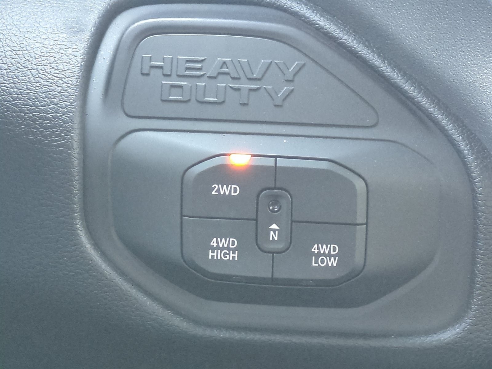 New 2026 RAM 2500 Laramie AWD/4WD image 31