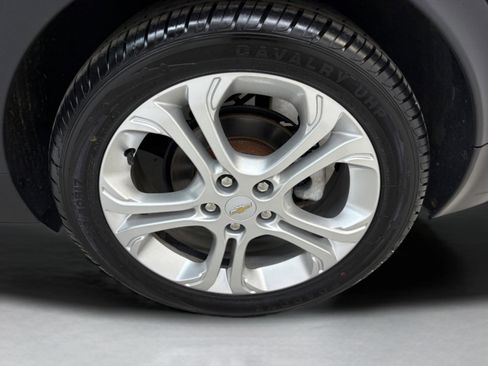 Used 2020 Chevrolet Bolt LT image 7