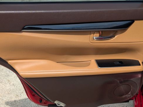 Used 2016 Lexus ES 350 w/ Accessory Package 2 FWD image 31